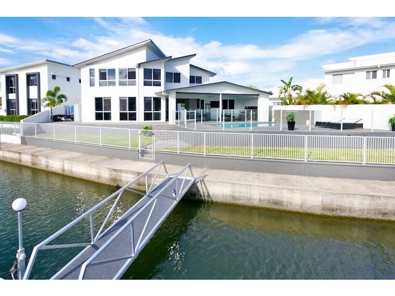 19 North Quay, Biggera Waters QLD 4216