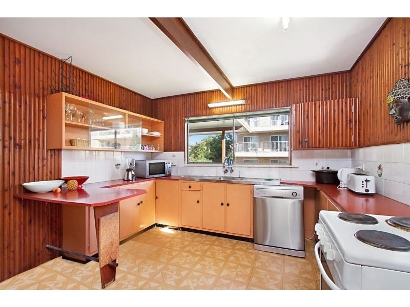 38 Surf Street, Mermaid Beach QLD 4218