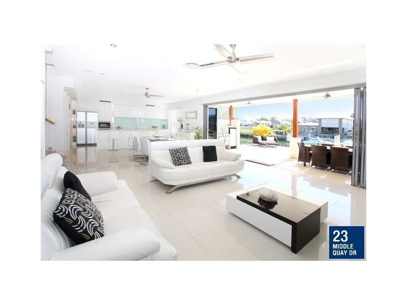 23 Middle Quay Drive, Biggera Waters QLD 4216