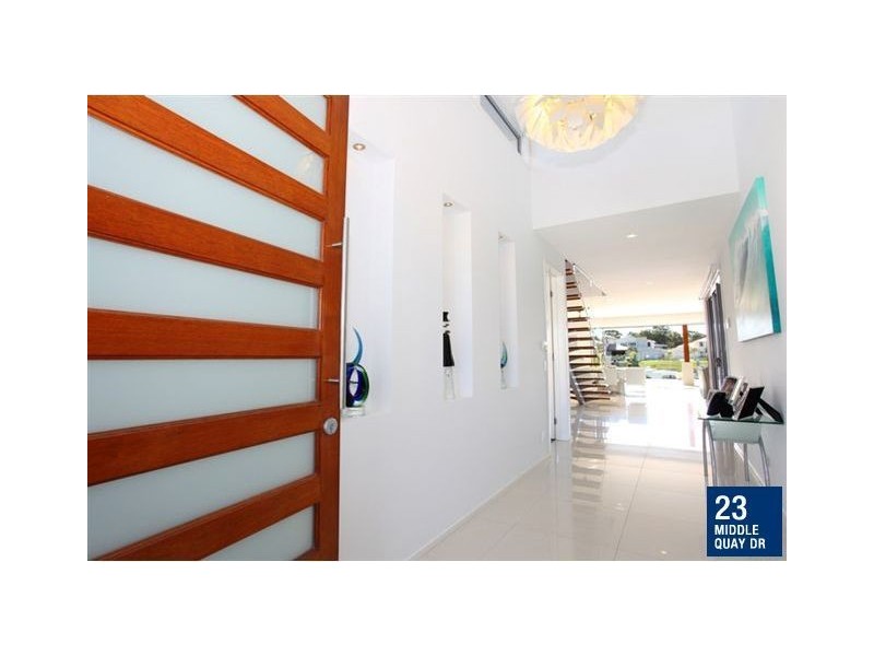 23 Middle Quay Drive, Biggera Waters QLD 4216