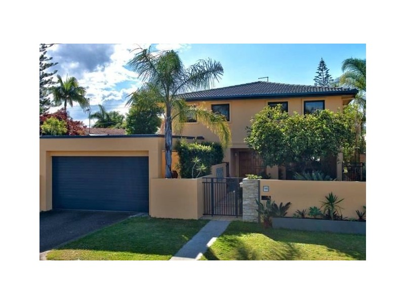 93 Amalfi Drive, Isle Of Capri QLD 4217