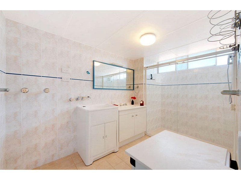 3 Old Burleigh Road, Surfers Paradise QLD 4217