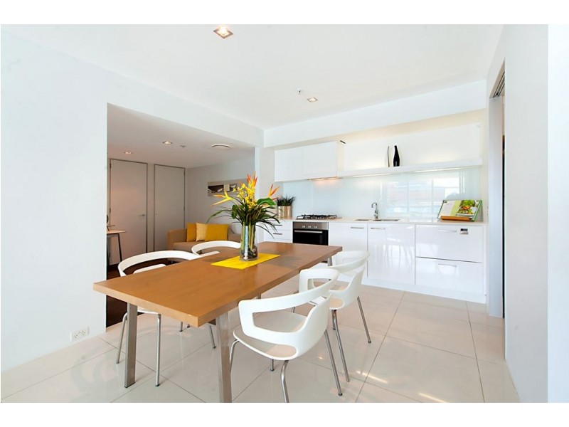 9 Hamilton Avenue, Surfers Paradise QLD 4217