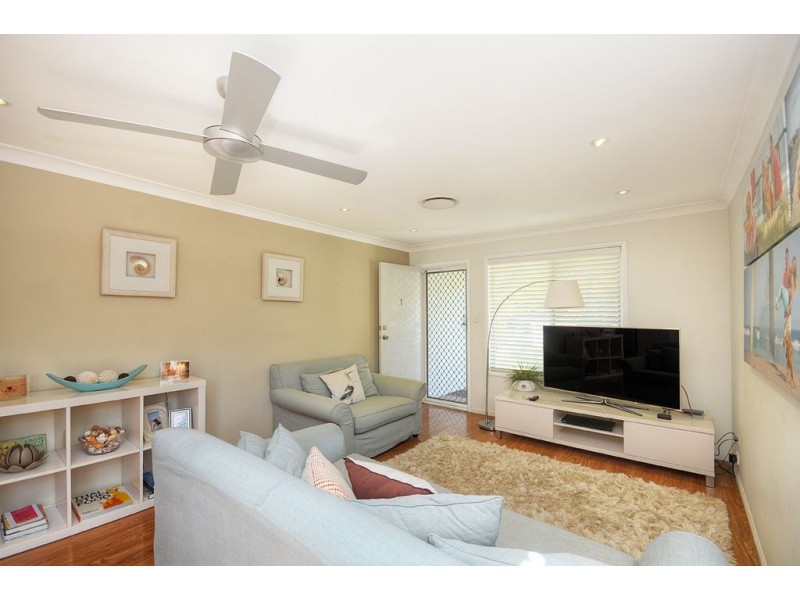 1/1 Liam Court, Labrador QLD 4215