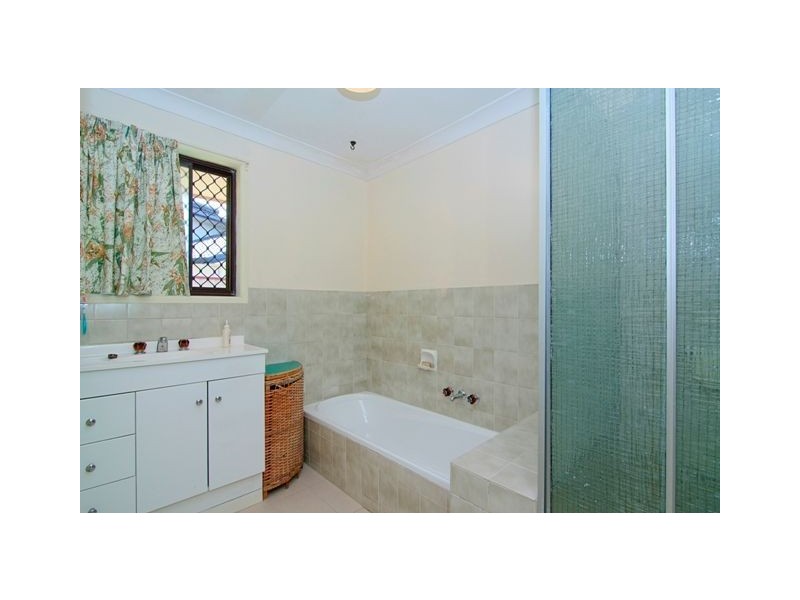 15 Rabaul Avenue, Runaway Bay QLD 4216