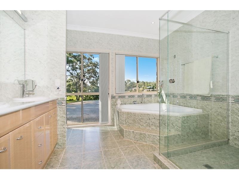 10 Dwyer Close, Tallebudgera QLD 4228