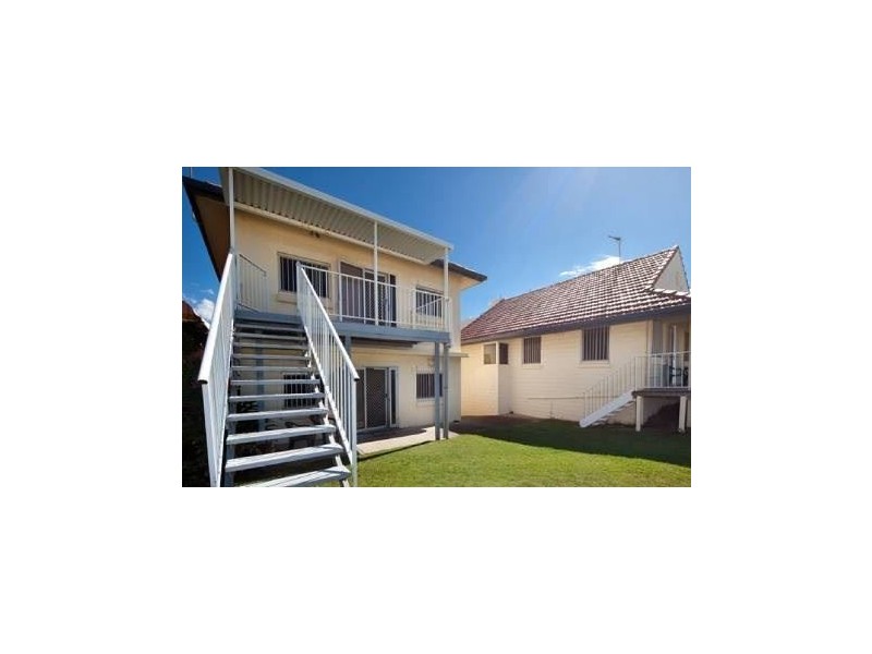 1/165 Jefferon Lane, Palm Beach QLD 4221