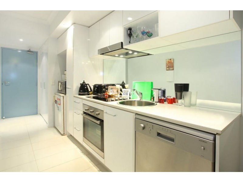 210/33 Madang Crescent, Runaway Bay QLD 4216