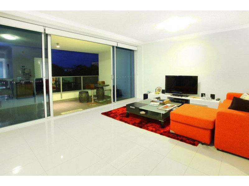 210/33 Madang Crescent, Runaway Bay QLD 4216