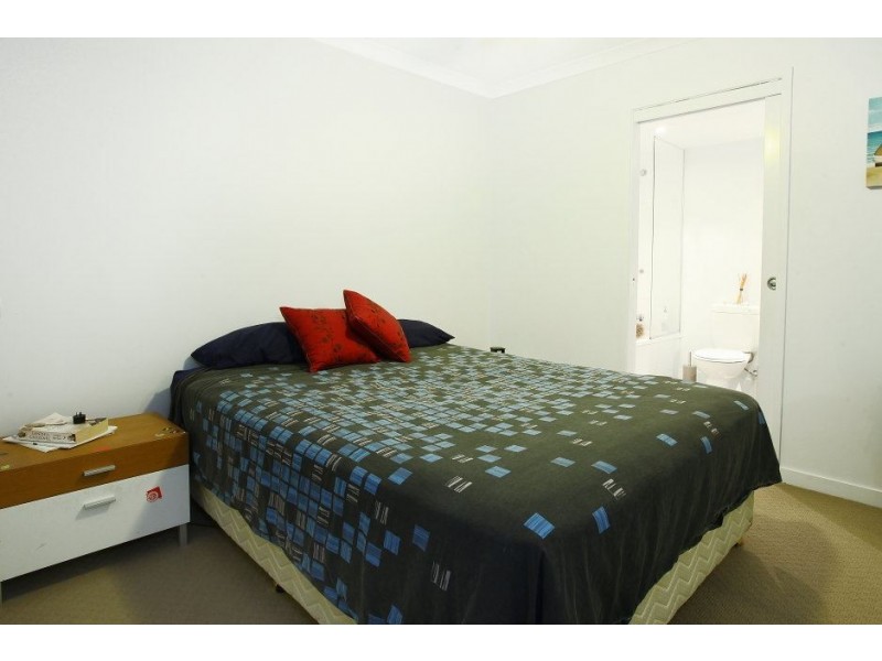 210/33 Madang Crescent, Runaway Bay QLD 4216