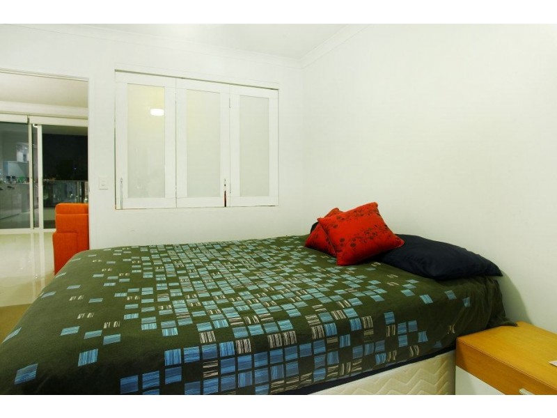 210/33 Madang Crescent, Runaway Bay QLD 4216