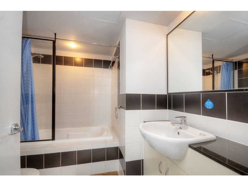 1006A/2865 Gold Coast Highway, Surfers Paradise QLD 4217
