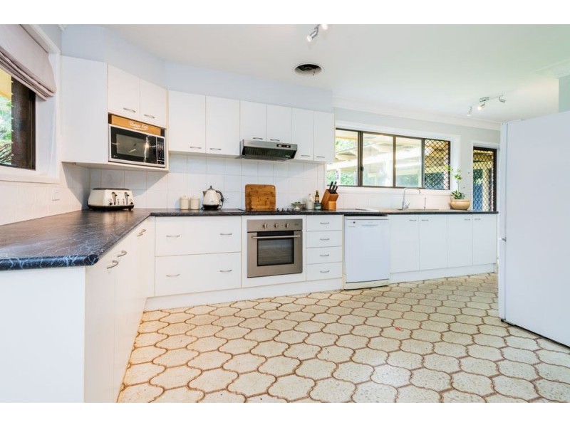 25 Goorawin Street, Runaway Bay QLD 4216