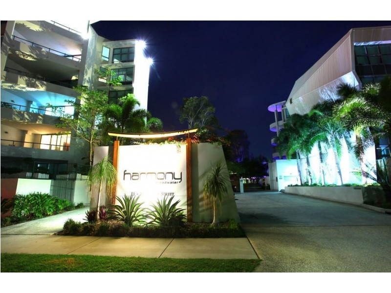 33T/20 Bayview Street, Runaway Bay QLD 4216