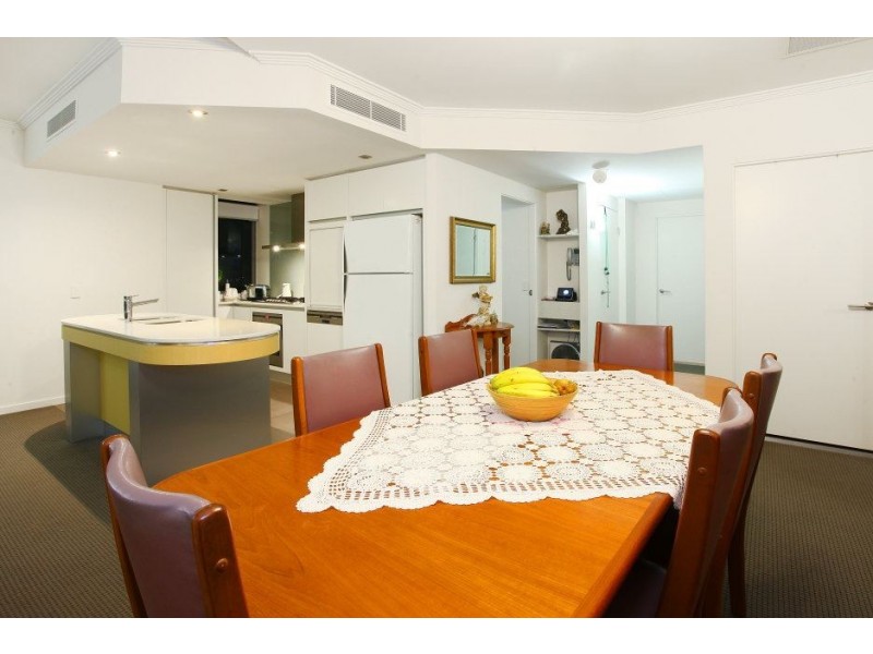 33T/20 Bayview Street, Runaway Bay QLD 4216