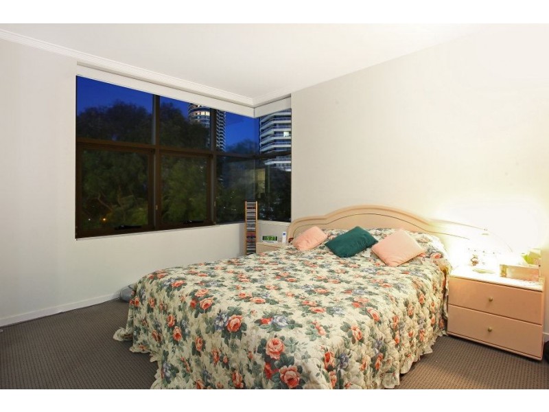 33T/20 Bayview Street, Runaway Bay QLD 4216