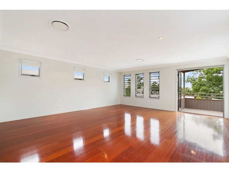 35 River Links Boulevard East, Helensvale QLD 4212