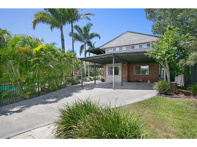 10 Lind Avenue, Southport QLD 4215