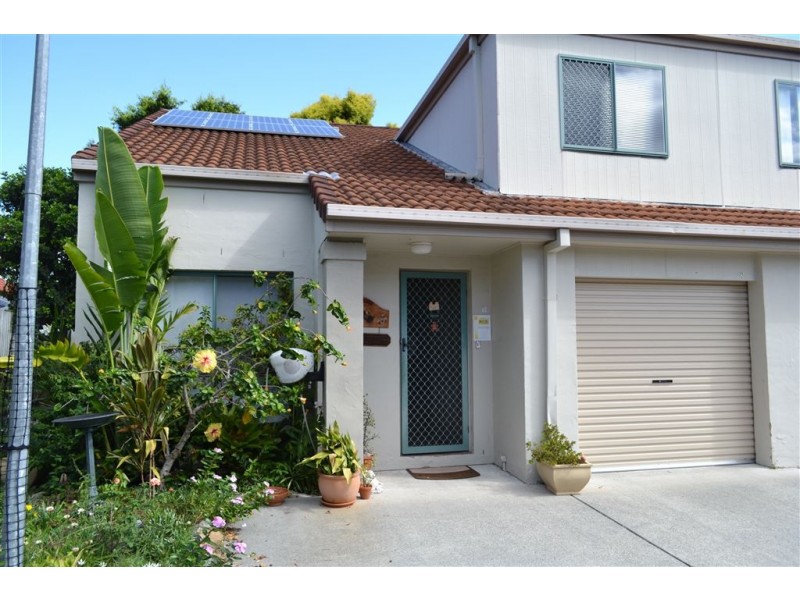 8 Lodge 3/87-91 Heeb Street, Ashmore QLD 4214