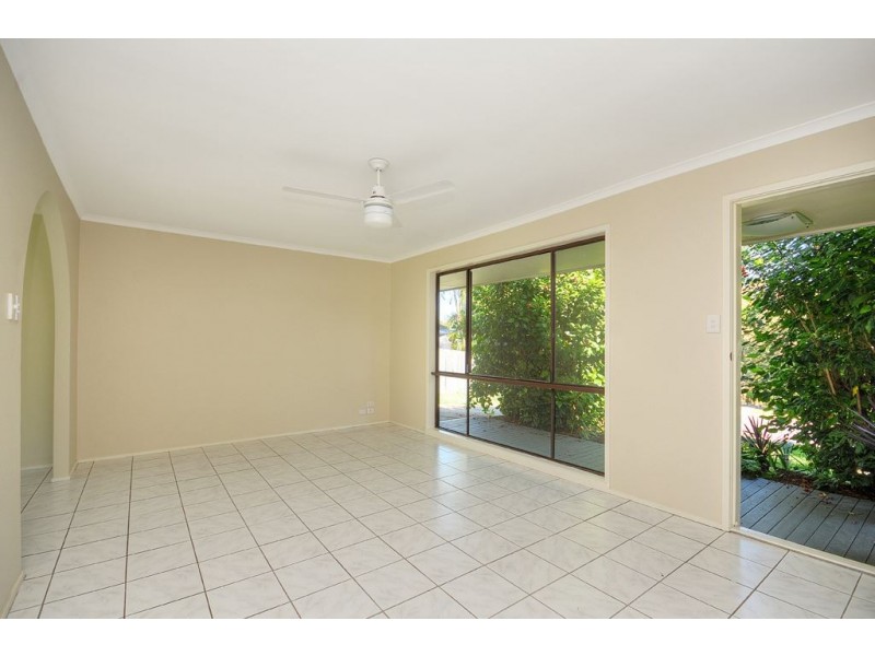 16 Alison Road, Carrara QLD 4211