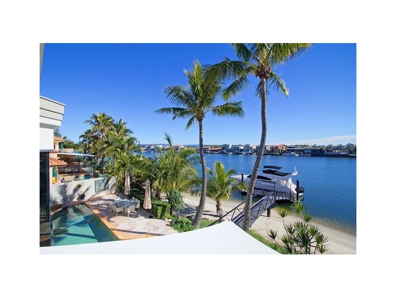 24 Paradise Place, Surfers Paradise QLD 4217
