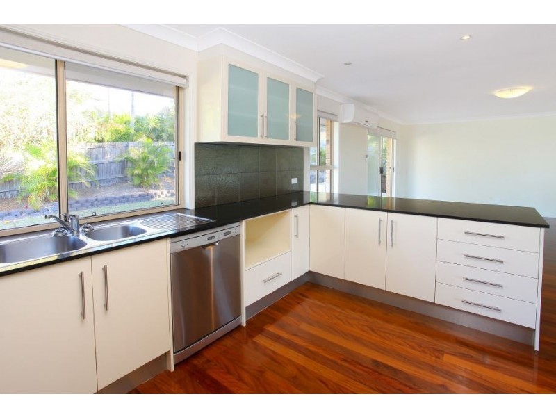 52 Armstrong Way, Highland Park QLD 4211