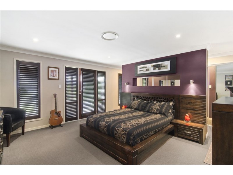 9 Meadow Court, Maudsland QLD 4210