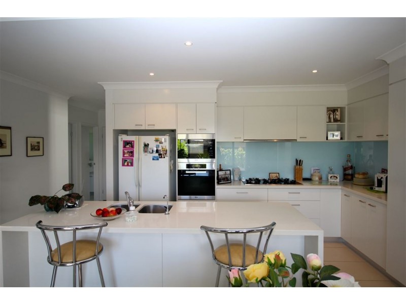 140/1 Halcyon way, Hope Island QLD 4212