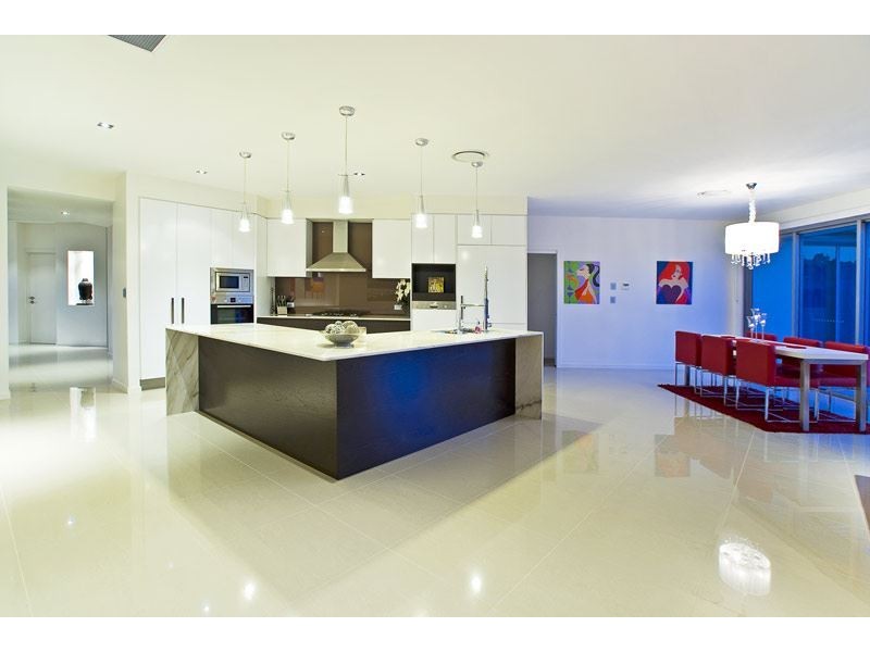 22 Middle Quay, Biggera Waters QLD 4216
