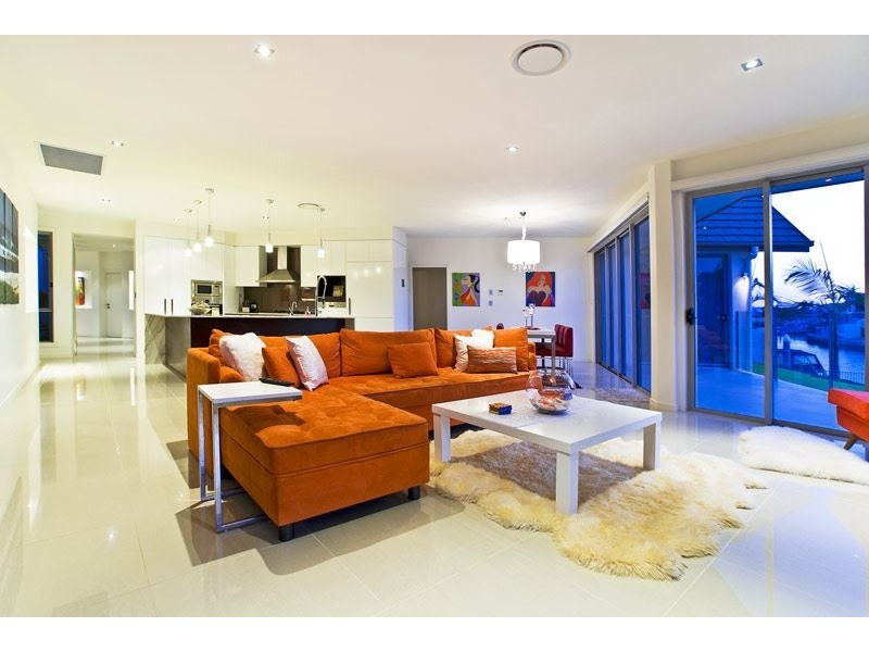 22 Middle Quay, Biggera Waters QLD 4216