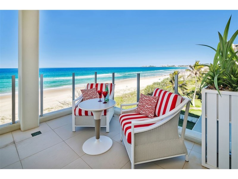 4/351 Golden Four Drive, Tugun QLD 4224