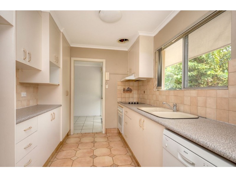 62 Allambi Avenue, Broadbeach Waters QLD 4218