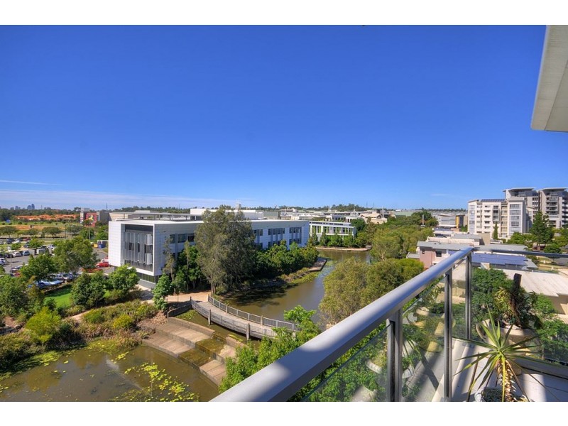 219/2-4 Riverwalk Avenue, Robina QLD 4226