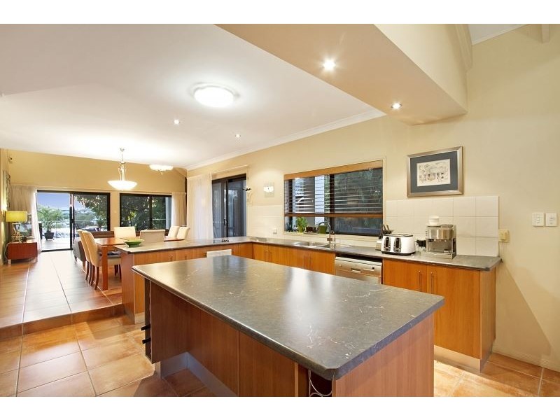 20 Forster Avenue, Sorrento QLD 4217