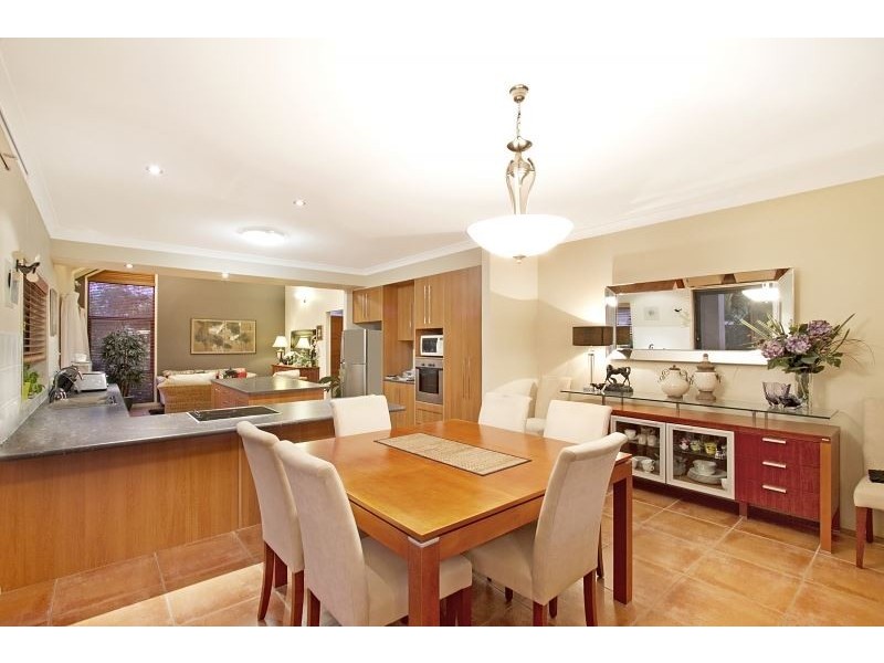20 Forster Avenue, Sorrento QLD 4217