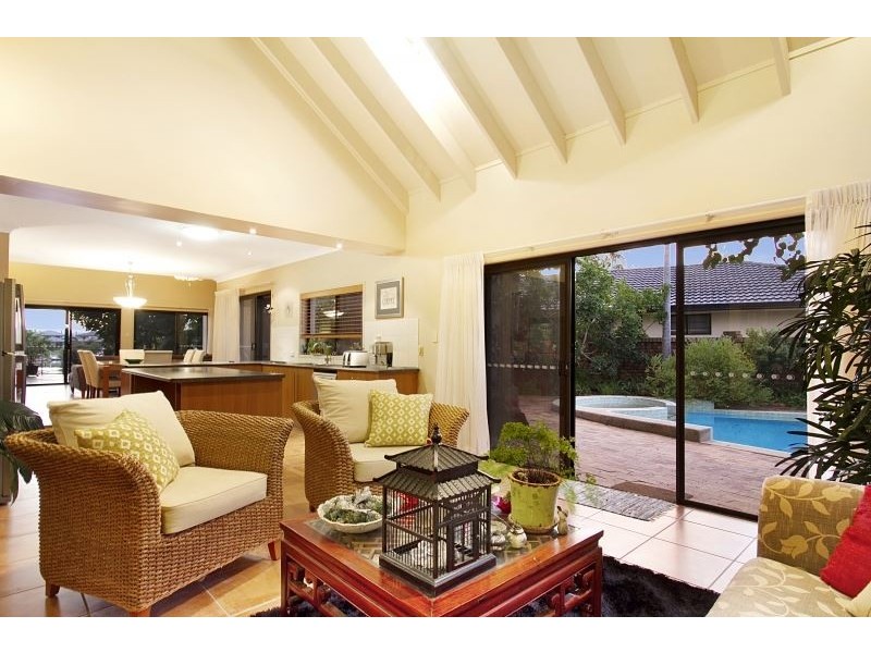 20 Forster Avenue, Sorrento QLD 4217