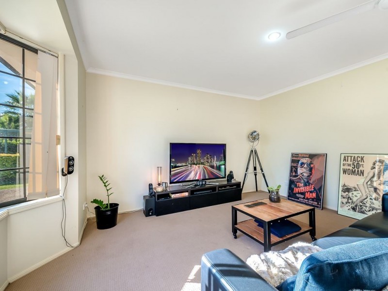 13 Blueash Crescent, Oxenford QLD 4210