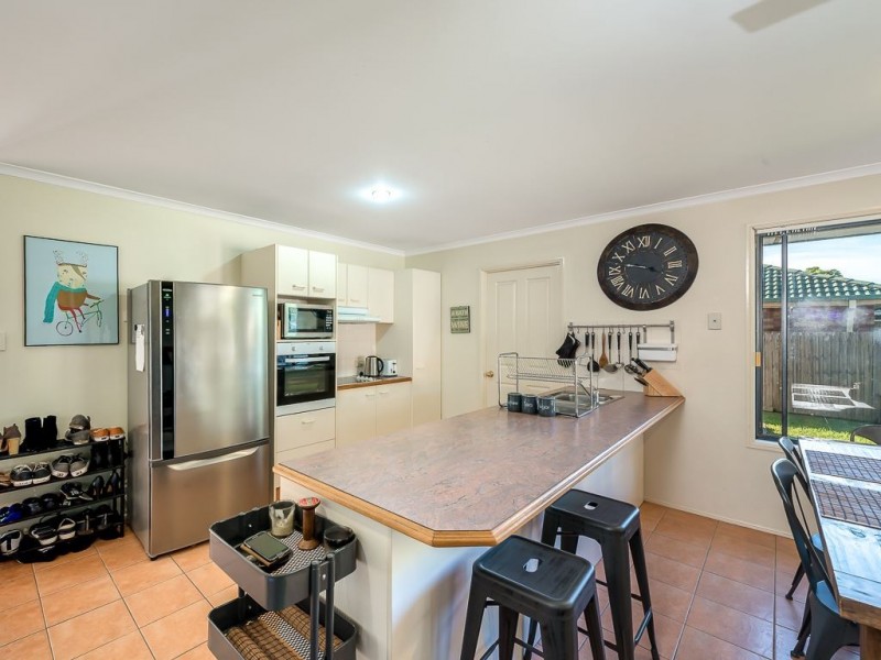 13 Blueash Crescent, Oxenford QLD 4210