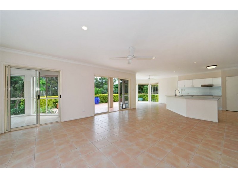 3146 Riverleigh Drive, Hope Island QLD 4212