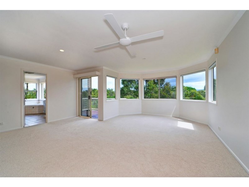 3146 Riverleigh Drive, Hope Island QLD 4212