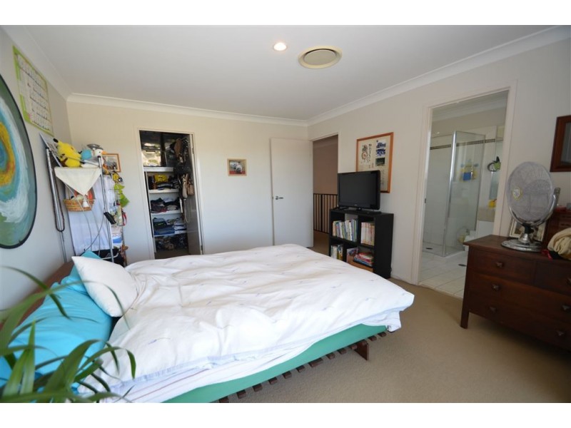 2/34 North Shore Avenue, Varsity Lakes QLD 4227