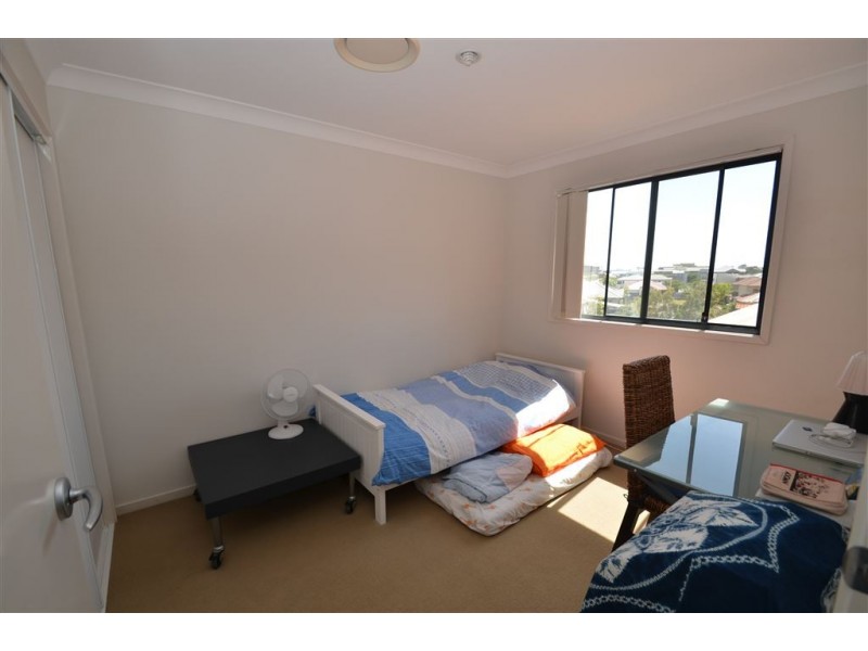 2/34 North Shore Avenue, Varsity Lakes QLD 4227