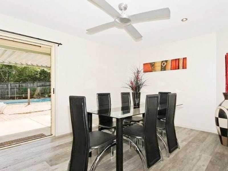 3 Retreat Place, Robina QLD 4226