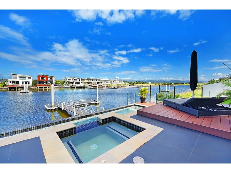 48 Palladium Boulevard, Hope Island QLD 4212