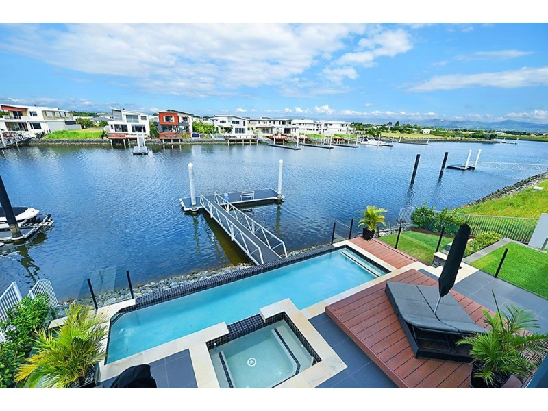 48 Palladium Boulevard, Hope Island QLD 4212