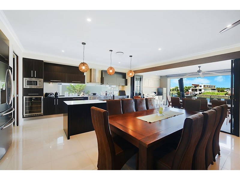 48 Palladium Boulevard, Hope Island QLD 4212