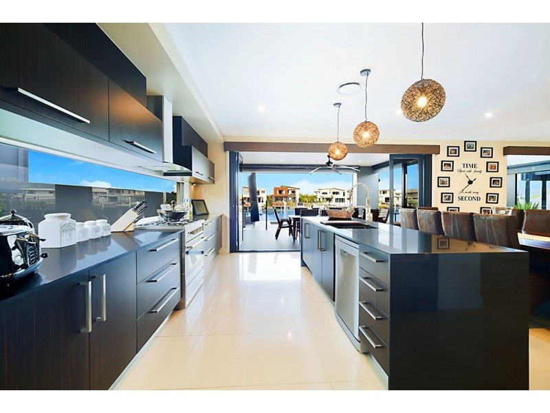 48 Palladium Boulevard, Hope Island QLD 4212