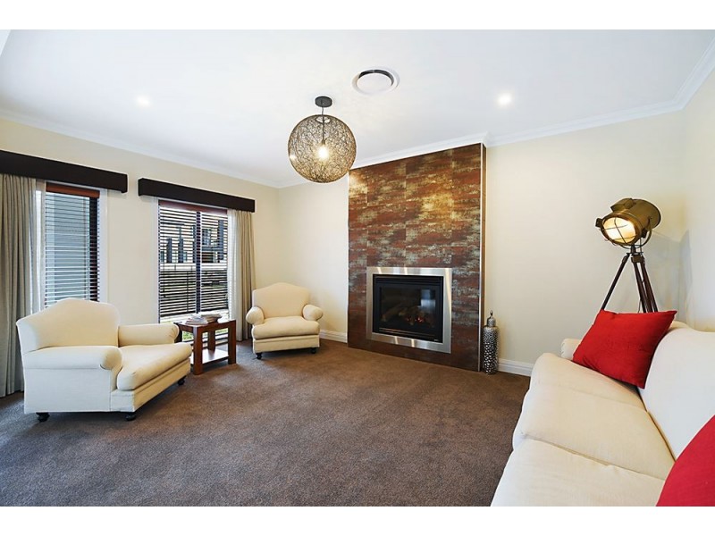 48 Palladium Boulevard, Hope Island QLD 4212
