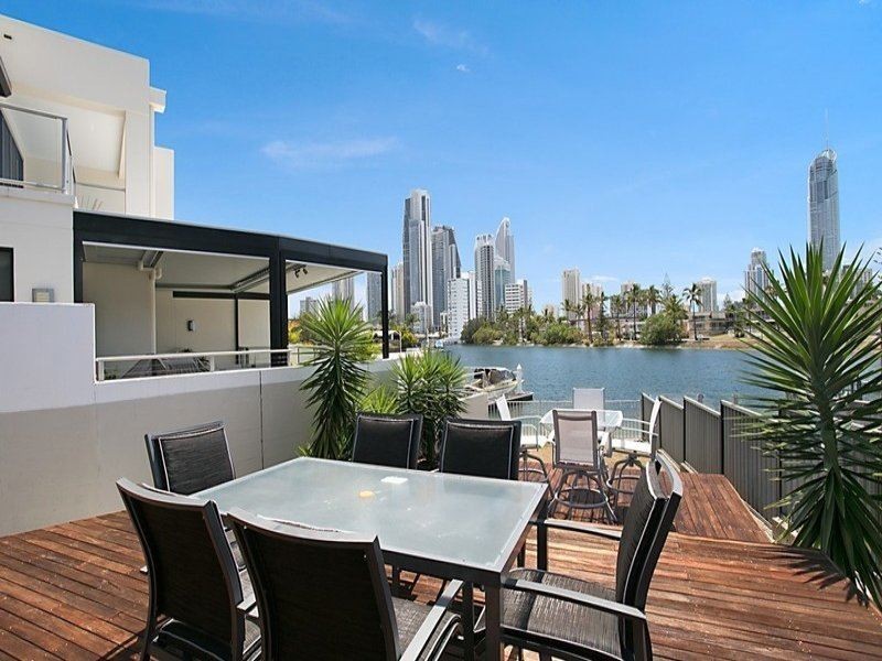 25 Sunrise Boulevard, Surfers Paradise QLD 4217