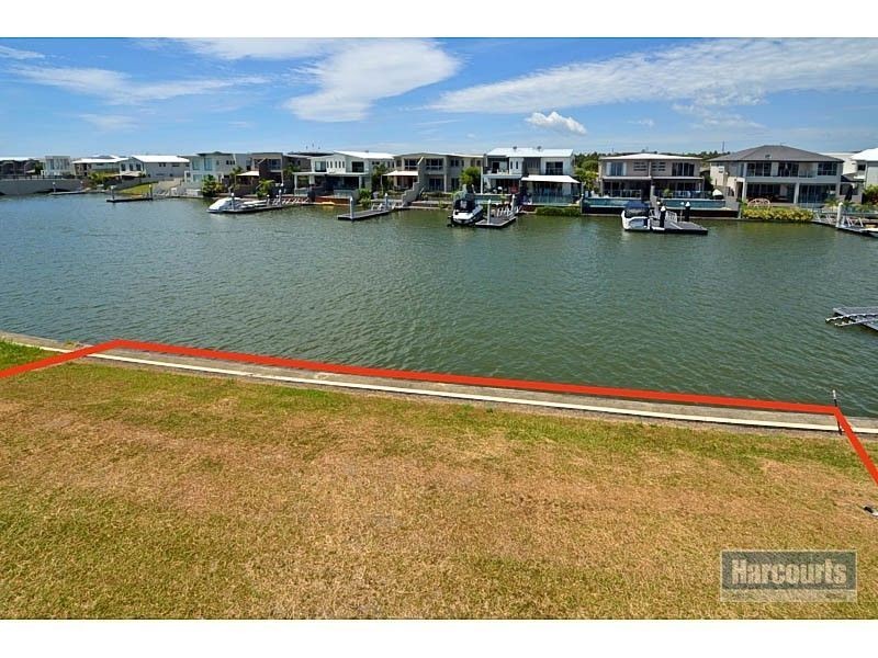 14 Middle Quay Drive, Biggera Waters QLD 4216